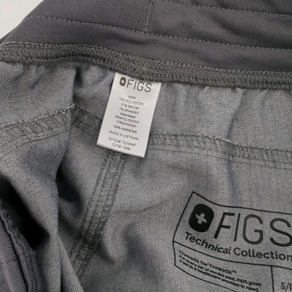 FIGS Scrubs Set Size Small Top Pants Charcoal Grey Technical Collection READ - Picture 9 of 13